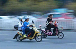 電動(dòng)車(chē)定位管理支持速度監(jiān)控